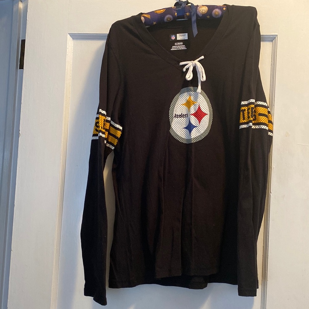 Steelers woman’s team apparel XL